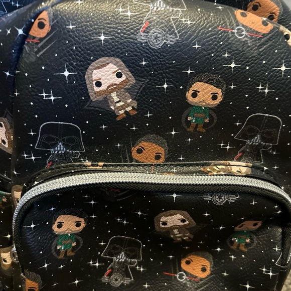 Star Wars mini backpack w/adjustable straps one zipper picket and 2 side pockets main image 10